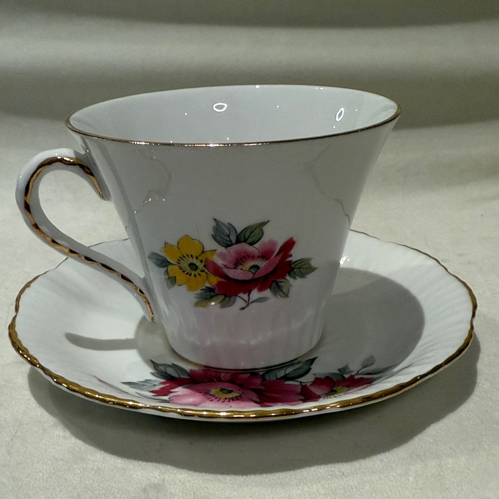 Floral White and Gold Trim Mug